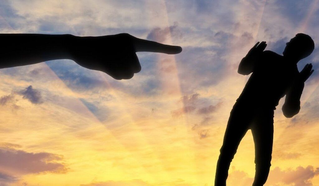 Разбираемся с проекциями в токсичных отношениях через призму повседневного опыта