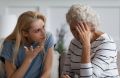 Соперничество с мамой: Как это влияет на взрослую жизнь дочери