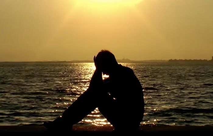 Отношения с нарциссом: от влюбленности до манипуляции