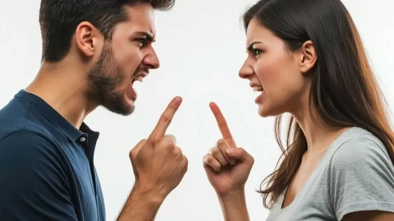 Почему наши партнеры вызывают раздражение: взгляд психолога на зеркальные отношения